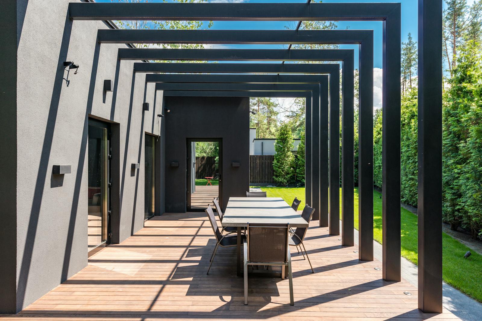 Pergola vs Gazebo vs Pavilion: Which Is Right for Your New Orleans Backyard?