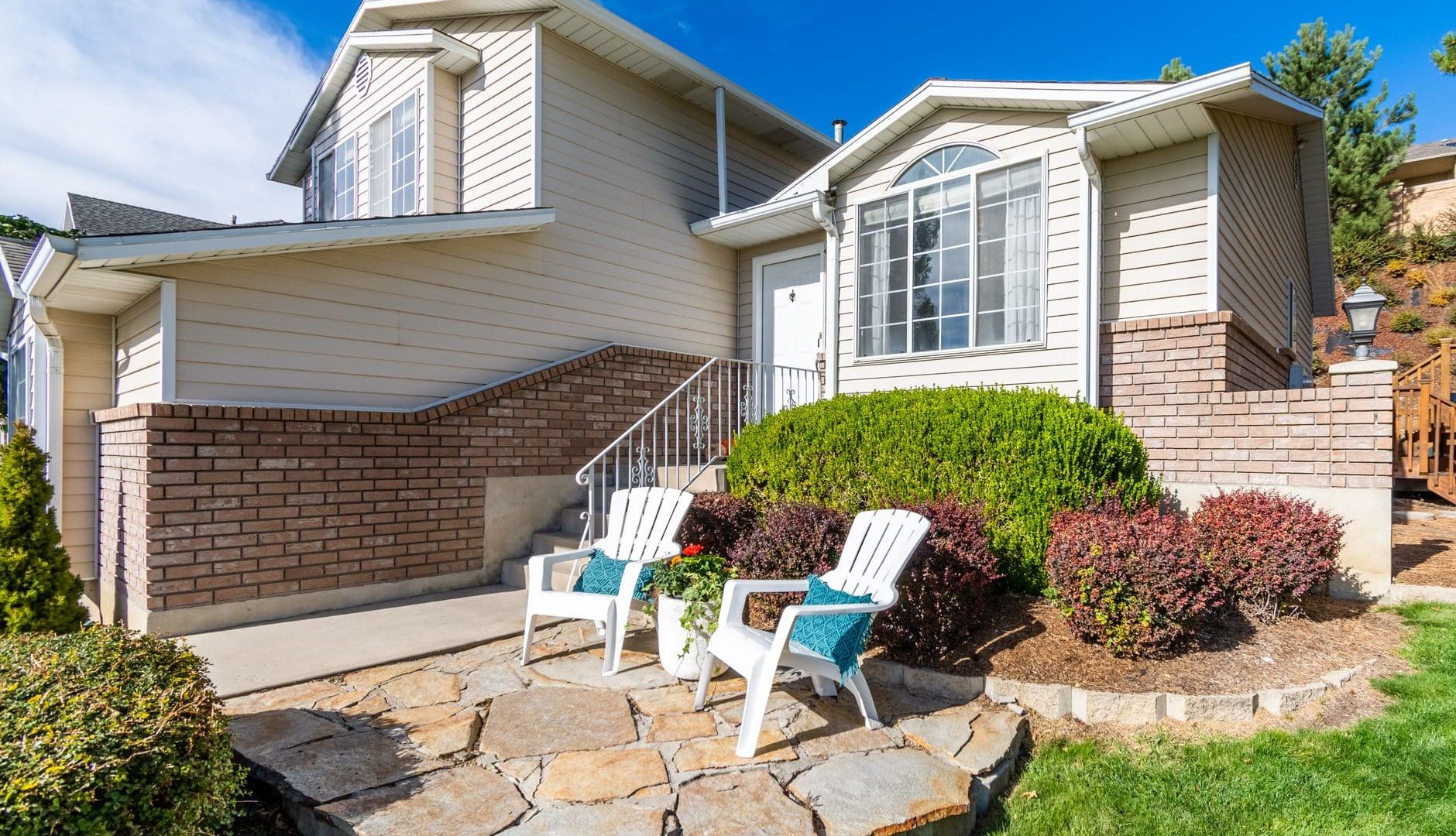 What Is Hardscaping? A Metairie Homeowner’s Guide